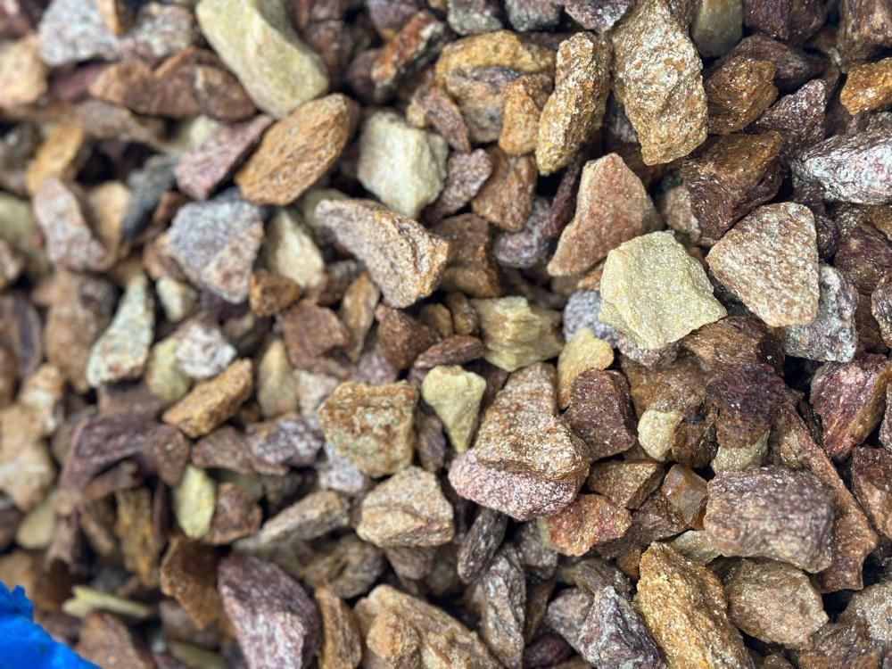 Златолит персиковый декоративная каменная крошка купить в Оханске