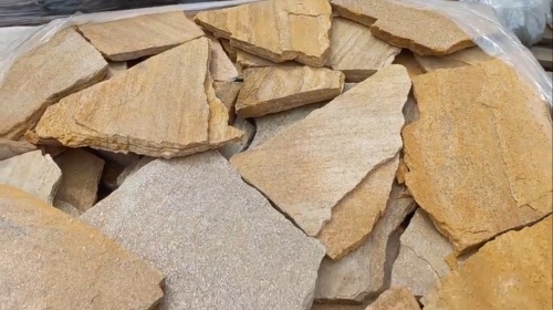 Плитняк златолит жёлтый для цоколя купить в Оханске