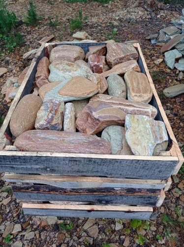 Златолит жёлтый, жёлто-зелёный глыбки и валуны для ланшафтного дизайна купить в Оханске