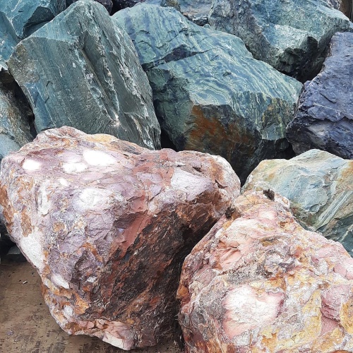 Ландшафтные глыбы красно-фиолетовые 200-1000 килограмм купить в Оханске