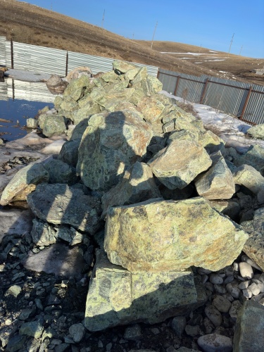 Камни для ландшафтного дизайна зелёные 10-60 килограмм купить в Оханске