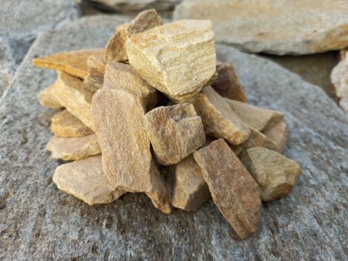 Златолит жёлтый декоративная каменная крошка купить в Оханске