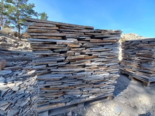 Плитняк златолит серебристый для фасада купить в Оханске