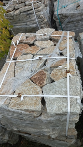 Плитняк галтованный гранитный для ландшафтного дизайна купить в Оханске